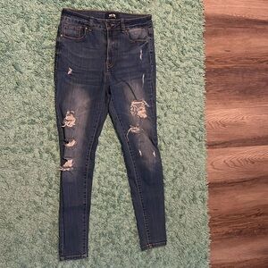Ripped skinny jeans